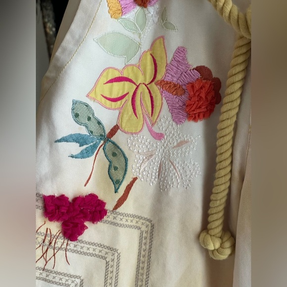 Free People We The Free NWOT Floral Electric Sands Embroidered Cropped Pants - Picture 3 of 16